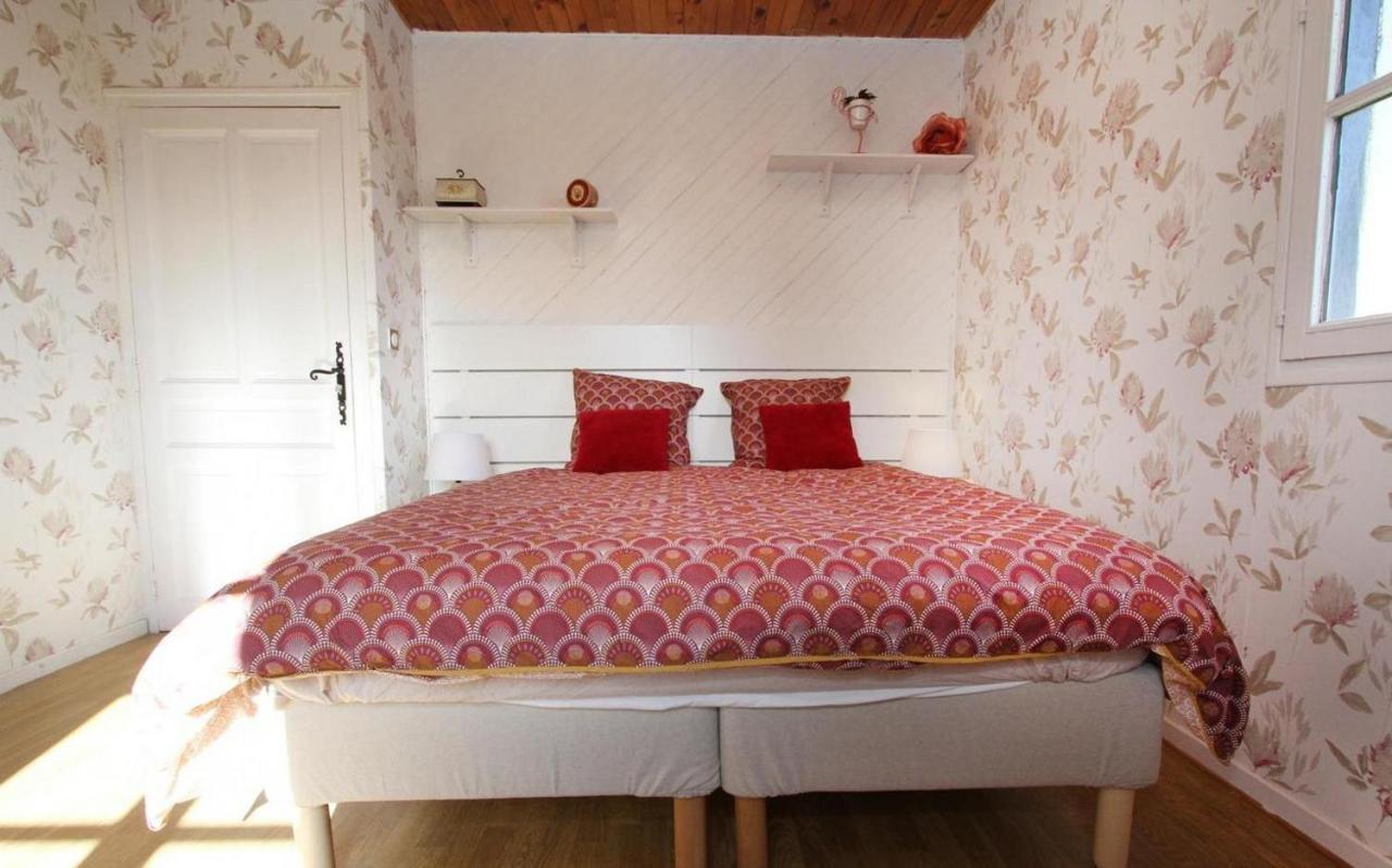 Le Galaveyson Bed and Breakfast Le Grand-Serre Εξωτερικό φωτογραφία